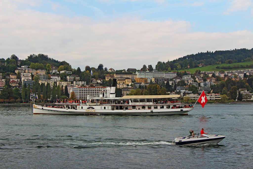 3em3-suica-steamboat01