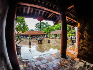 3em3-hanoi-vietnam-temple-of-literature