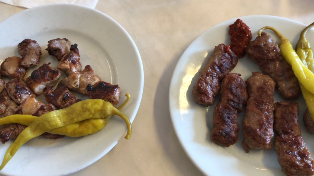 Kebab de cordeiro e kafta do Tarihi Sultanahmet