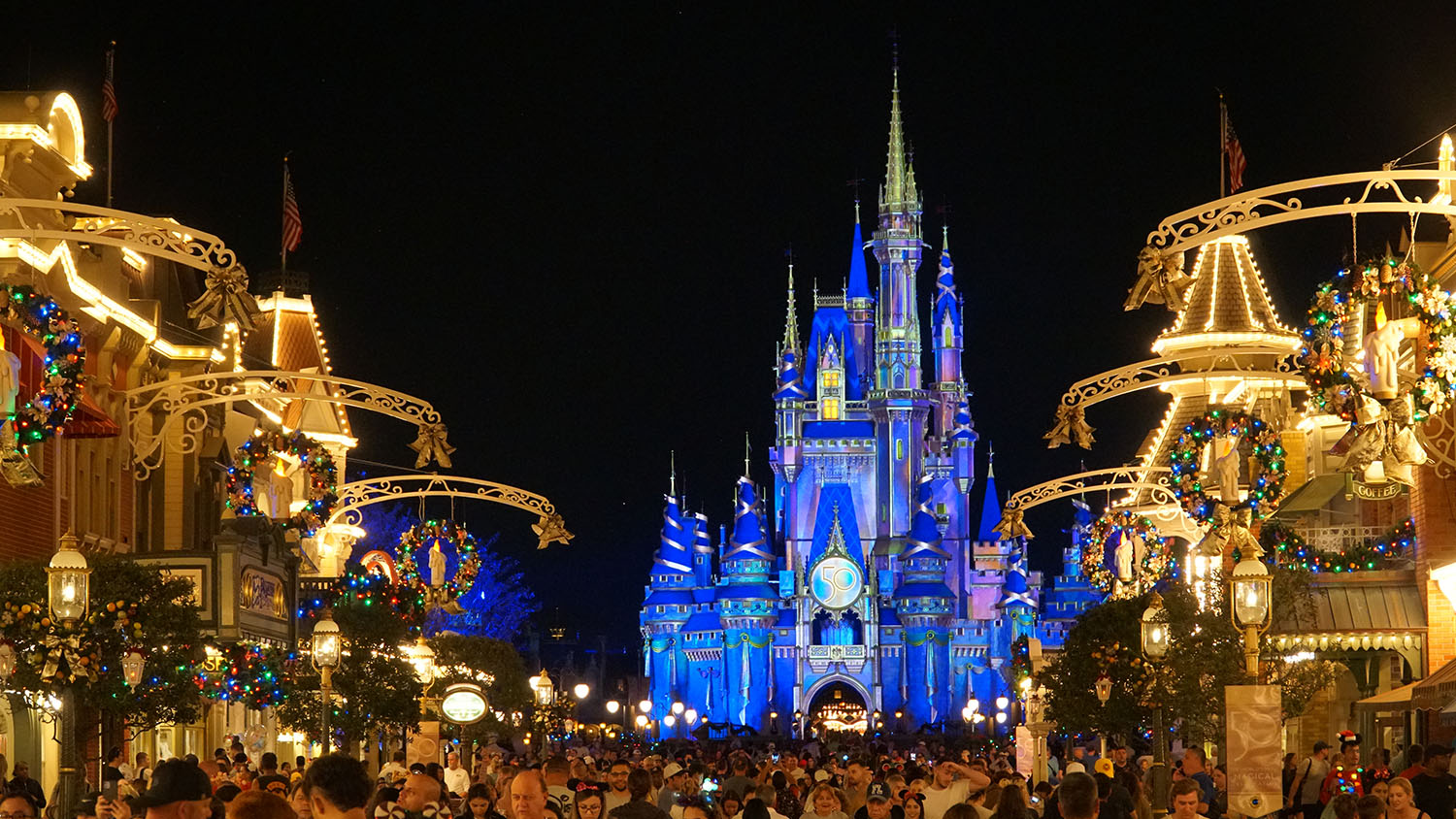 Noite mágica com os personagens da Disney - Coisas de Orlando