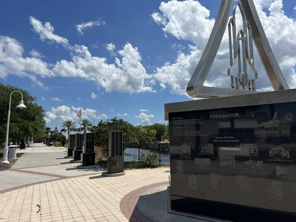 Space Shuttles - Space Walk of Fame Titusville