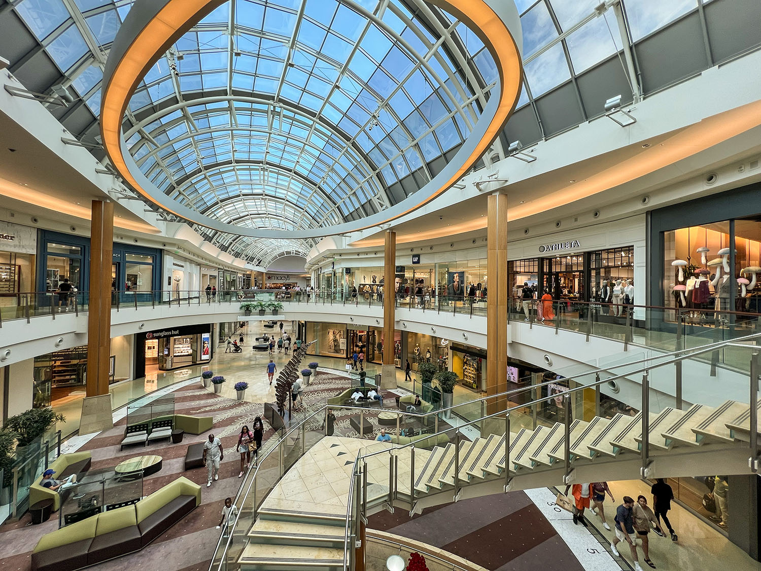 Apple Store, Mall at Millenia, Orlando Florida. 