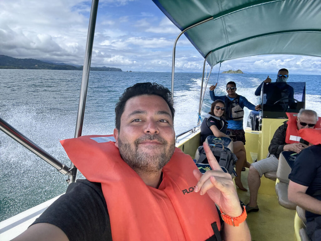 quepos marino ballena barco passeio paseo costa rica