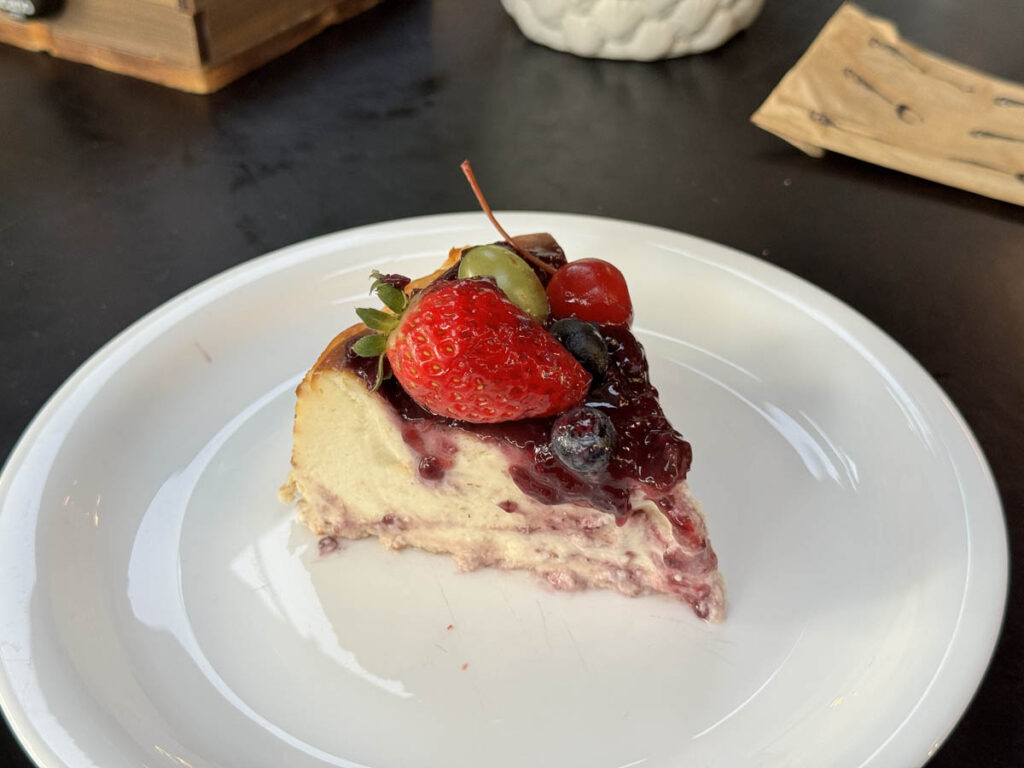 joinville 3em3 cafe flores frutos cheesecake