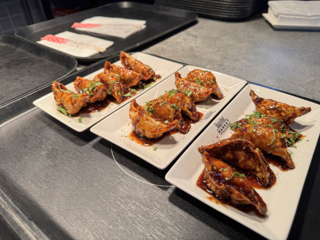 Chicago Movies Filmes Series chicago yes chef the bear dumplings urban belly timeout market