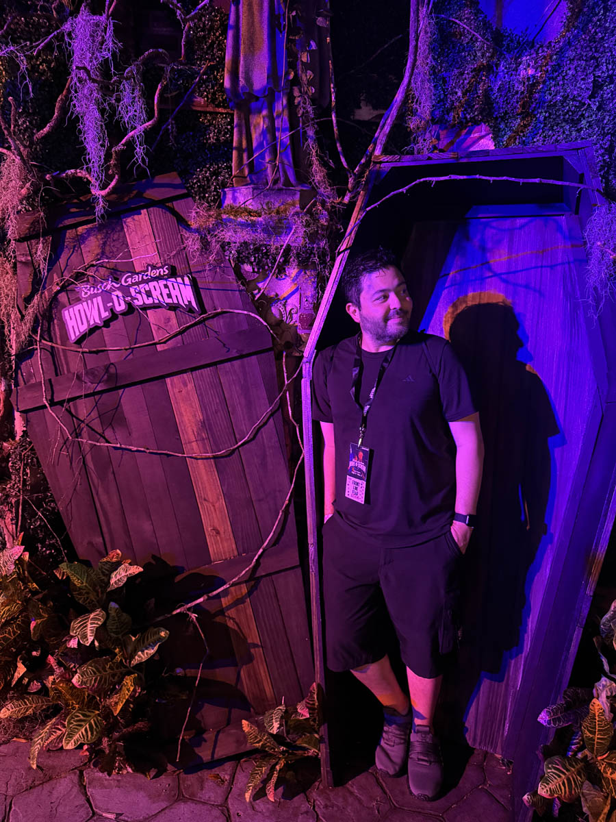 busch gardens halloween map howl o scream florida tampa bay 3em3