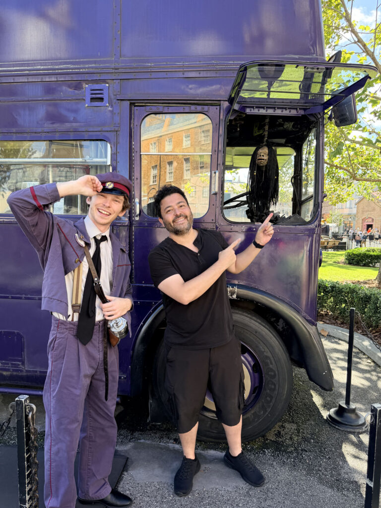 beco diagonal diagonal alley drag dragon Harry Potter universal 3em3 noitebus knights harry potter em orlando