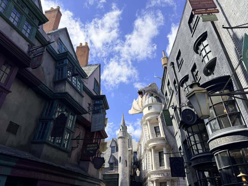 beco diagonal diagonal alley dragao dragon Harry Potter universal 3em3 gringotes gringotts harry potter em orlando