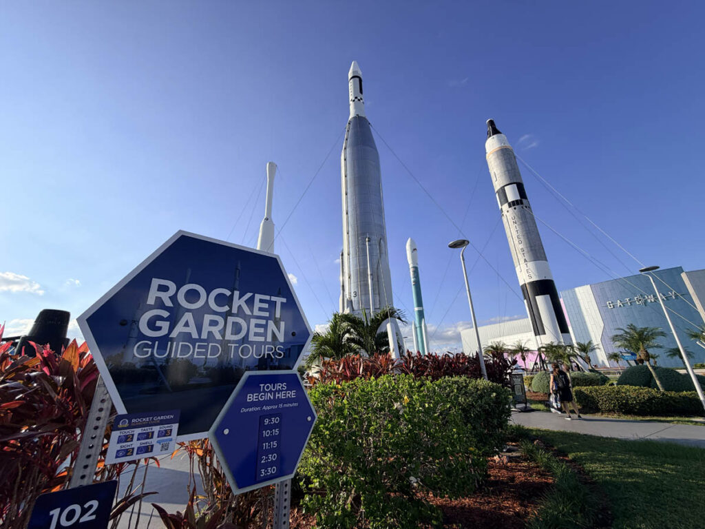 Kennedy Space Center NASA parque cabo canaveral orlando rocket garden jardim foguetes