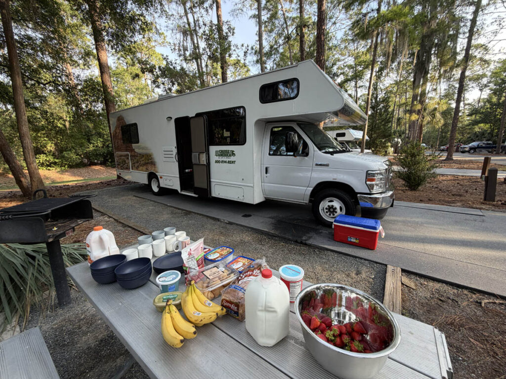 motorhome trips florida 3em3 cruise America fort wilderness Disney breakfast cafe