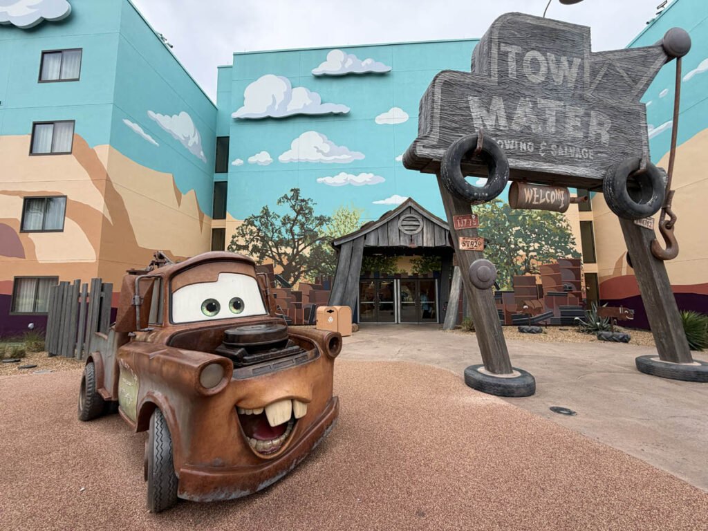 motorhome trips florida 3em3 cruise America fort wilderness Disney art of animation tow mater tomate
