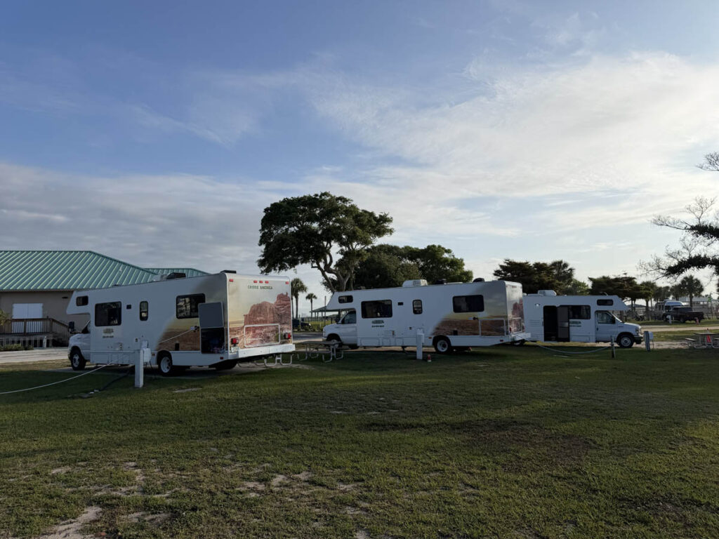 motorhome trips florida 3em3 cruise America jetty park cape Canaveral cabo Kennedy space center