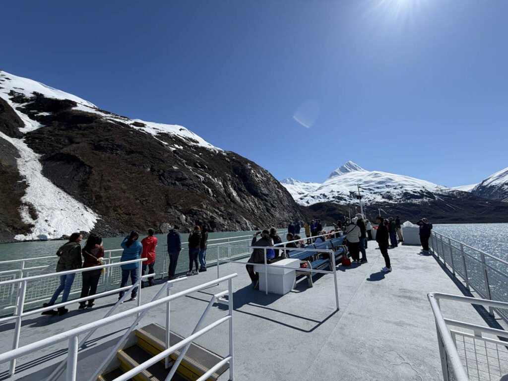 alaska alasca anchorage lake portage lago catamara 907 tours