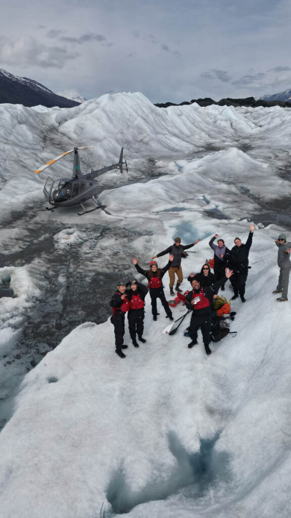 alaska alasca anchorage palmer outbound heli glacier paddleboarding helicoptero geleira